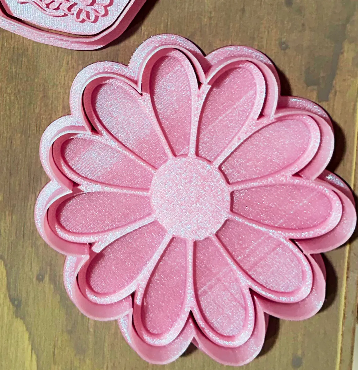 Pink Daisy Cookie Stamp & Cutter